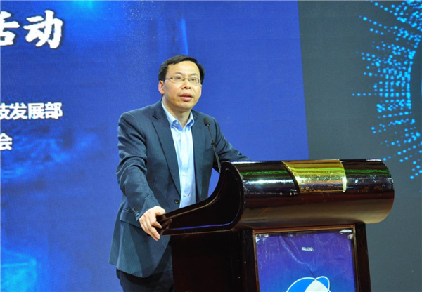 为&ldquo;纺织强国&rdquo;、&ldquo;科技强国&rdquo;注入长丝织造力量